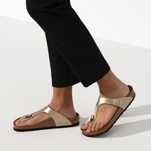 NWT Birkenstock- Gizeh- Gold Thong Sandals